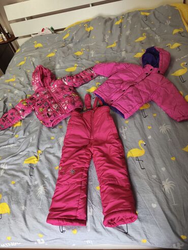 теплая зимняя кофта: Детская верхняя одежда для девочки на 3-4 года и куртка для мальчика