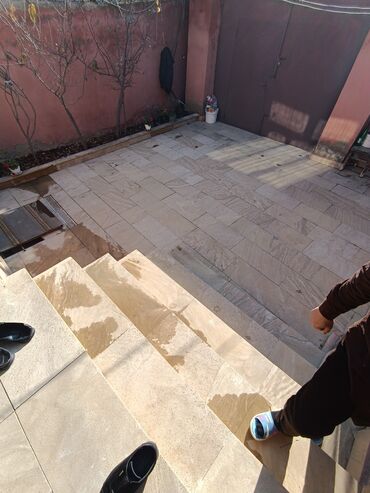 Həyət evləri və villaların satışı: Binəqədi qəs. 3 otaqlı, 100 kv. m -da lalafo.az — 3 Həyət evləri və villaların satışı: Binəqədi qəs. 3 otaqlı, 100 kv. m — 3