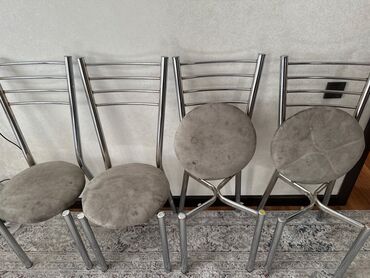 Стулья для кухни: Продаю б.у. стулья за все 4стула-1000сом