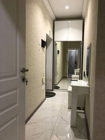 Uzunmüddətli kirayə mənzillər: 28 may metrosunun yaxınlığında 2-ci çixişinda 16 mertebeli binanın — 3