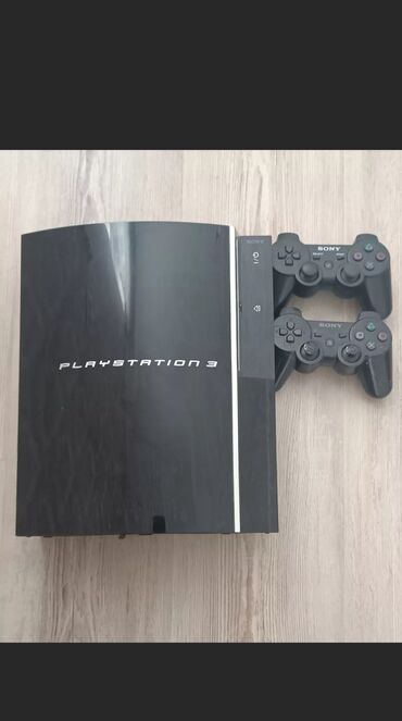 PS3 (Sony PlayStation 3): Продаю playstation 3 состояние отличное, в комплекте игры на 2 фото