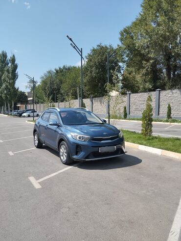 купить фуру с прицепом бу: Kia Stonic: 2017 г., 1.6 л, Робот, Дизель, Кроссовер