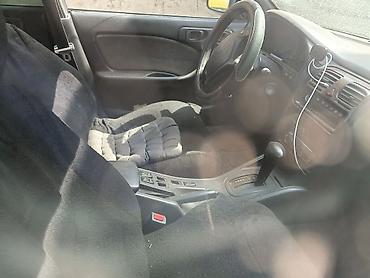 mazda 623: Subaru Legacy: 1994 г., 2 л, Автомат, Бензин, Седан — 5