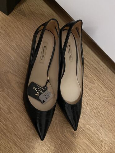 Salonke: Salonke, Massimo Dutti, 39 — 4