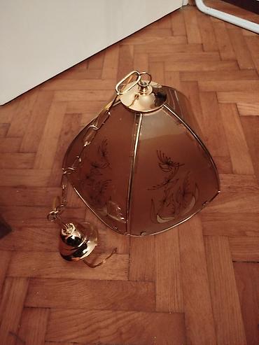 Rasveta: Zuckasti stakleni retro luster Donji kao precnik oko 34 cm. Visina — 5