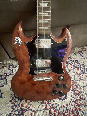 профессиональные музыкальные инструменты: Gibson SG custom с двумя хамбакерами 490R и 490T в идеальном состоянии
