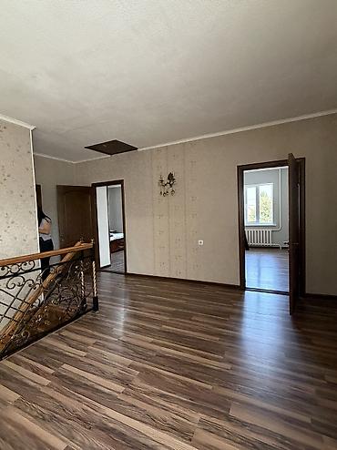 Продажа коттеджей и домов: Ак Ордо 1 150м2, зал, кухня, холл, сан узел, 4 спальных комнат на 2 — 11