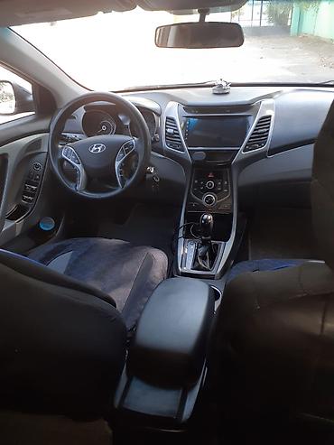 Hyundai: Hyundai Elantra: 1.8 l | 2014 il Sedan — 11