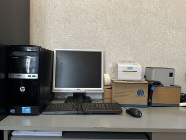 комп: HP masaüstü kompüter, Acer monitor, klaviatura və siçandan ibarət