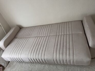 Sofe i kaučevi: Trosed na razvlačenje sa sandukom za odlaganje - Dizajn: moderan — 5