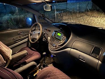 эстима тайота: Toyota Previa: 2002 г., 2.4 л, Механика, Бензин, Минивэн — 10