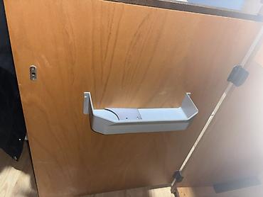 Klasične šivaće mašine: Šivaća mašina Bagat (model 726 Višnjak) sa originalnim drvenim — 3