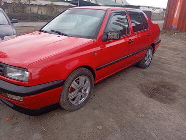 Volkswagen: Volkswagen Vento: 1996 г., 1.8 л, Механика, Бензин, Седан