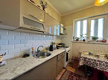 105: 3 комнаты, 80 м², Мега Комфорт ТЦ 105 серия, 7 этаж — 4