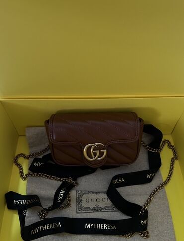 Toy paltarları və aksesuarları: Çiyin çantası, Gucci