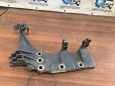 daf xf: Кронштейн подножки лев. Daf XF 460 Euro 6 MX-13 2015 Контрактный из — 2