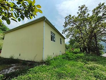 4 otaqlı ev certyojları: 3 otaqlı, 110 kv. m, Orta təmir — 4