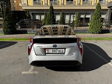 byd yan plus: Toyota Prius: 2018 г., 1.8 л, Вариатор, Гибрид, Хэтчбэк — 4