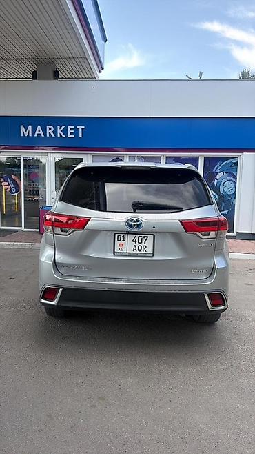 tayota vits: Toyota Highlander: 2018 г., 3.5 л, Автомат, Гибрид, Кроссовер — 2