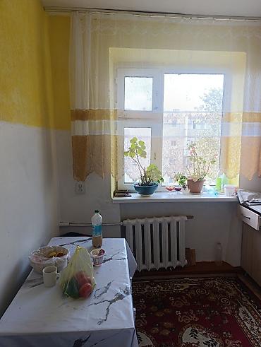 300 000: 3 комнаты, 68 м², 104 серия, 4 этаж, Старый ремонт — 5
