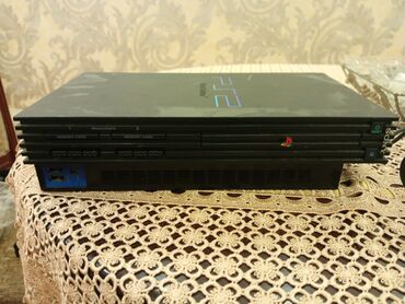 iphoe 1: Ps2 fat satılır 1 pult verirem toklaruda verirəm disk var ama işləmir