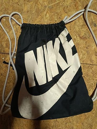 Gornji i donji deo: Prodajem nike originale razne haljina ranac trenerke duksevi na lalafo.rs — 12 Gornji i donji deo: Prodajem nike originale razne haljina ranac trenerke duksevi — 12