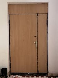 2.5 kabel: Qapi satilir 350 azn real aliciya endirim olunacaq. uzerindekiler