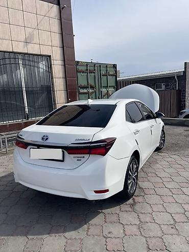 мотор дизель 2 2: Toyota Corolla: 2019 г., 1.8 л, Робот, Гибрид, Седан — 4