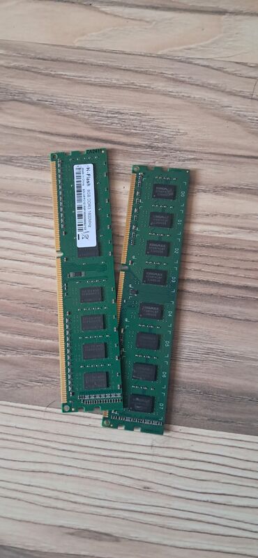 Digər ehtiyat hissələri: Operativ yaddaş (RAM) 8 GB, 1600 Mhz, DDR3, PC üçün