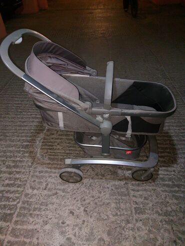 диван и 2 кресла мягкая мебель: Oğlan və qız üçün, İşlənmiş, Dördbucaq, Beşik, Dəstsiz, Matras ilə, Yellənmə mexanizm ilə