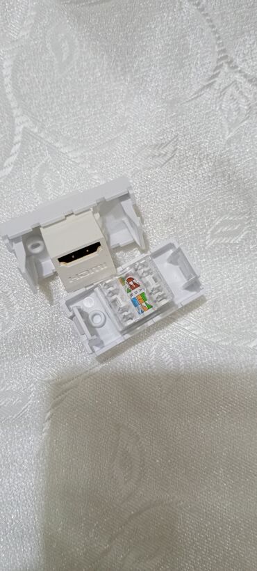 Digər elektrik malları: HDMI birde lan qabel üçün shtekirler yeni di