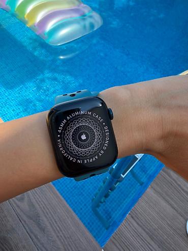hovuz ucun aksesuarlar: Apple Watch 8 series – 45 mm Alüminium korpus Xüsusiyyətlər: - — 2