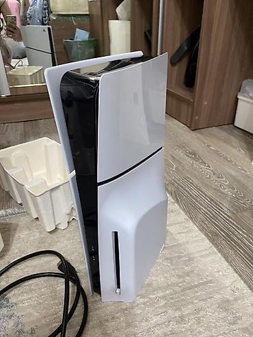 PS5 (Sony PlayStation 5): PlayStation 5 (версия с дисководом) — игровая консоль нового поколения — 4