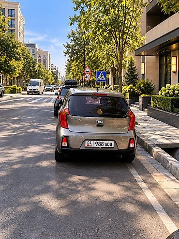 не парковать: Kia Morning: 2015 г., 1 л, Автомат, Хэтчбэк — 3