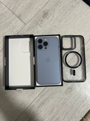 Apple iPhone: IPhone 13 Pro, Б/у, 128 ГБ, Sierra Blue, Наушники, Зарядное устройство, Защитное стекло, 79 %