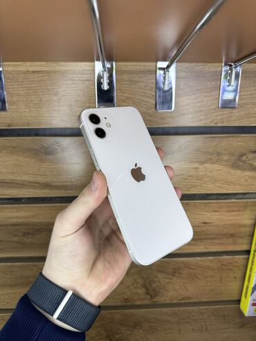 телефон iphone 5s: IPhone 12, Б/у, 128 ГБ, Белый, Защитное стекло, Чехол, 79 %