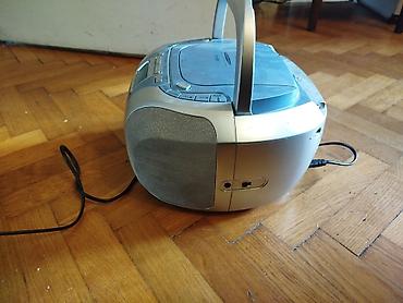 Zvučnici i stereo sistemi: Hitachi radiokasetofon Nema antenu inace radi, malo ga zeza dugme za — 9