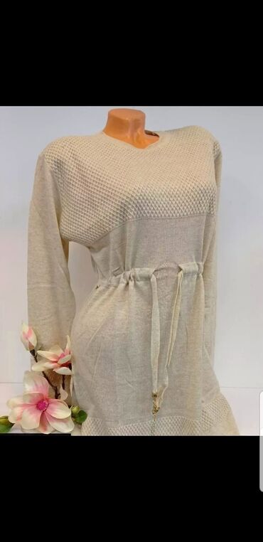 jesenja haljina: Color - Beige, Other style, Long sleeves