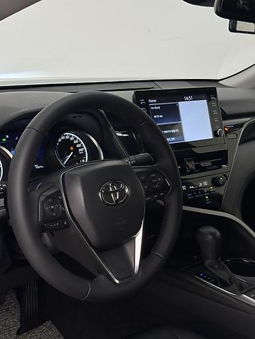 2022: Toyota Camry: 2022 г., 2.5 л, Автомат, Гибрид, Седан — 7