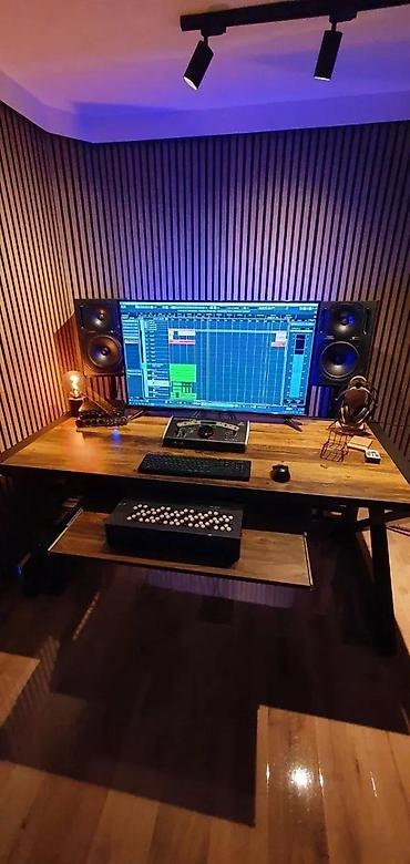 pult: OPREMANJE MUZIČKOG STUDIJA STOLOVI PO MERI | Izrada nameštaja po meri — 2