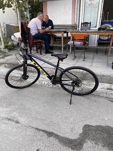 Velosipedlər: Trek hibrid/şəhər velosipedi - Marka/model: Trek (gövdədə iri sarı — 4