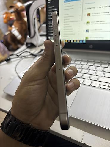 ref iphone satisi: IPhone 15 Pro Max, 256 GB, Natural Titanium, Simsiz şarj, Face ID — 6