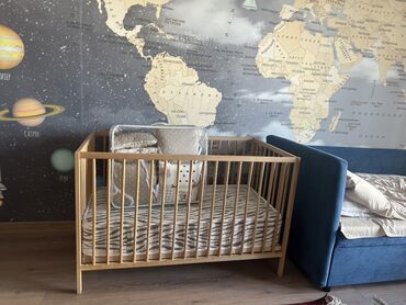 детскую кроватку дерево: Детская кроватка из массива дерева с реечными боковинами