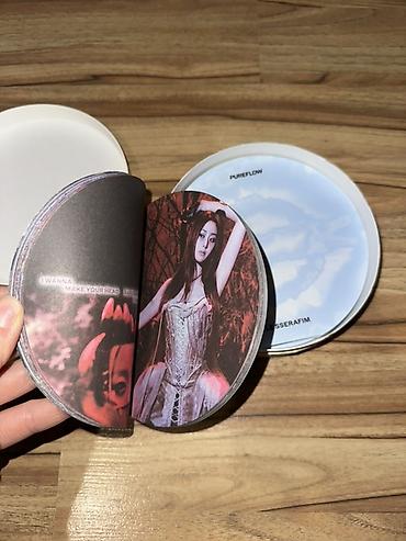 Kasete, CD i DVD: K‑pop set: magazini, albumi, stikeri i sitni merch Prodajem svoje — 36