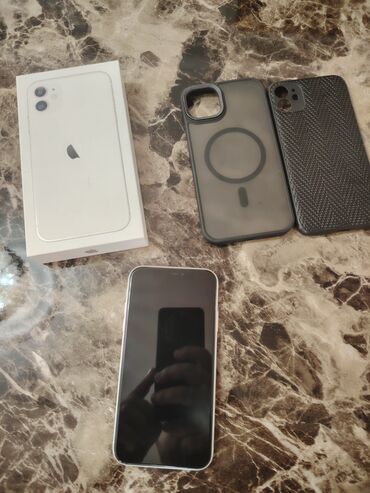 Boşqablar: IPhone 11, Ağ, Face ID
