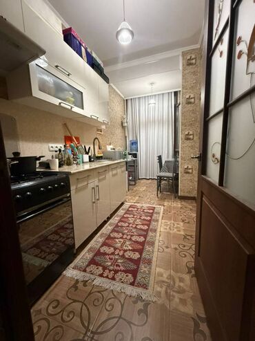 сдаю квартиру в районе аламединского рынка: 1 бөлмө, 35 кв. м, Жеке план, 4 кабат