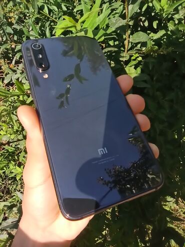 mi not 4: Xiaomi, Mi 9 SE, Б/у, 64 ГБ, цвет - Черный