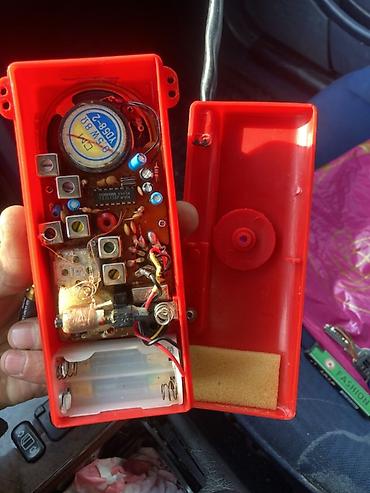 mikrosxem: All Weather IC Radio – portativ AM/FM cib radiosu Xüsusiyyətlər: - — 4