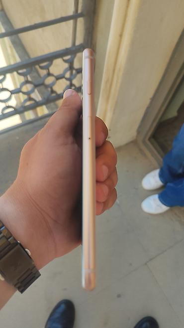 Apple iPhone: IPhone 8 Plus, 64 GB, Qızılı, Barmaq izi, Face ID — 5