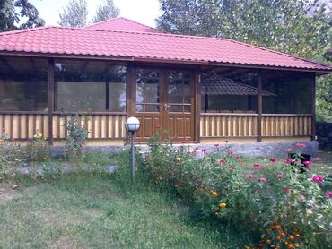 Kommersiya daşınmaz əmlakının satışı: 6 ədəd hər biri 2 otaqdan ibarət olan taxta katejIər resepşin oxran — 10